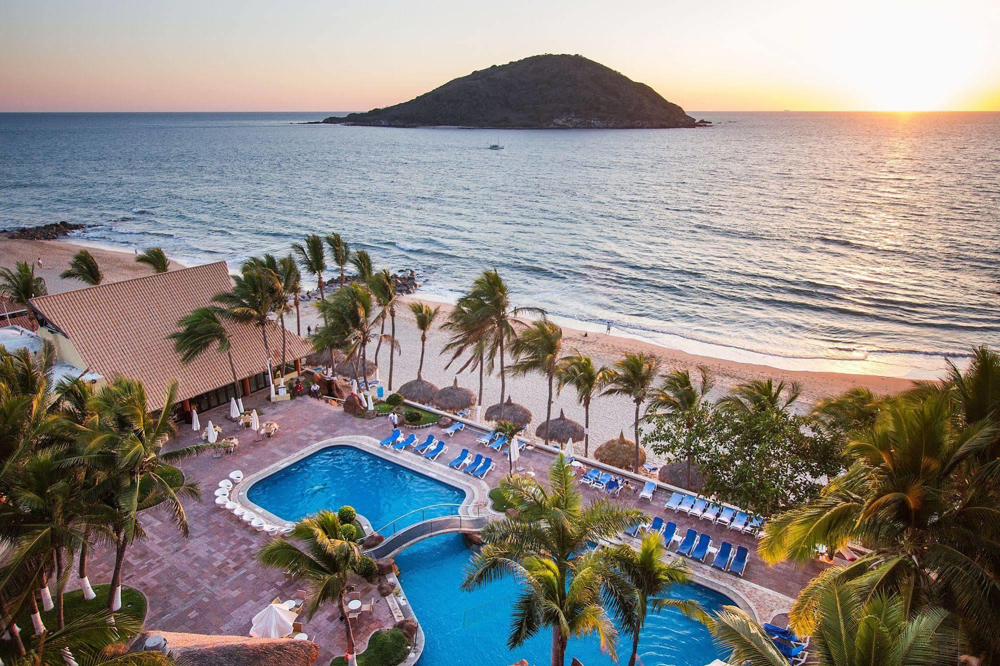 Luna Palace Mazatlán Exterior foto